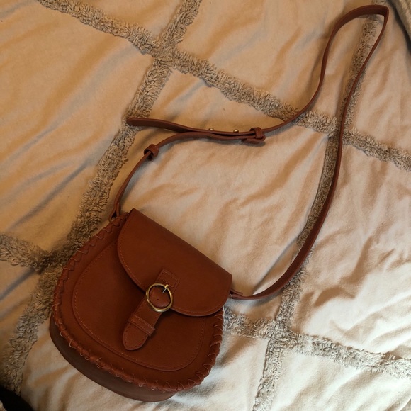 American Eagle Outfitters Handbags - Brand new brown leather crossbody bag
